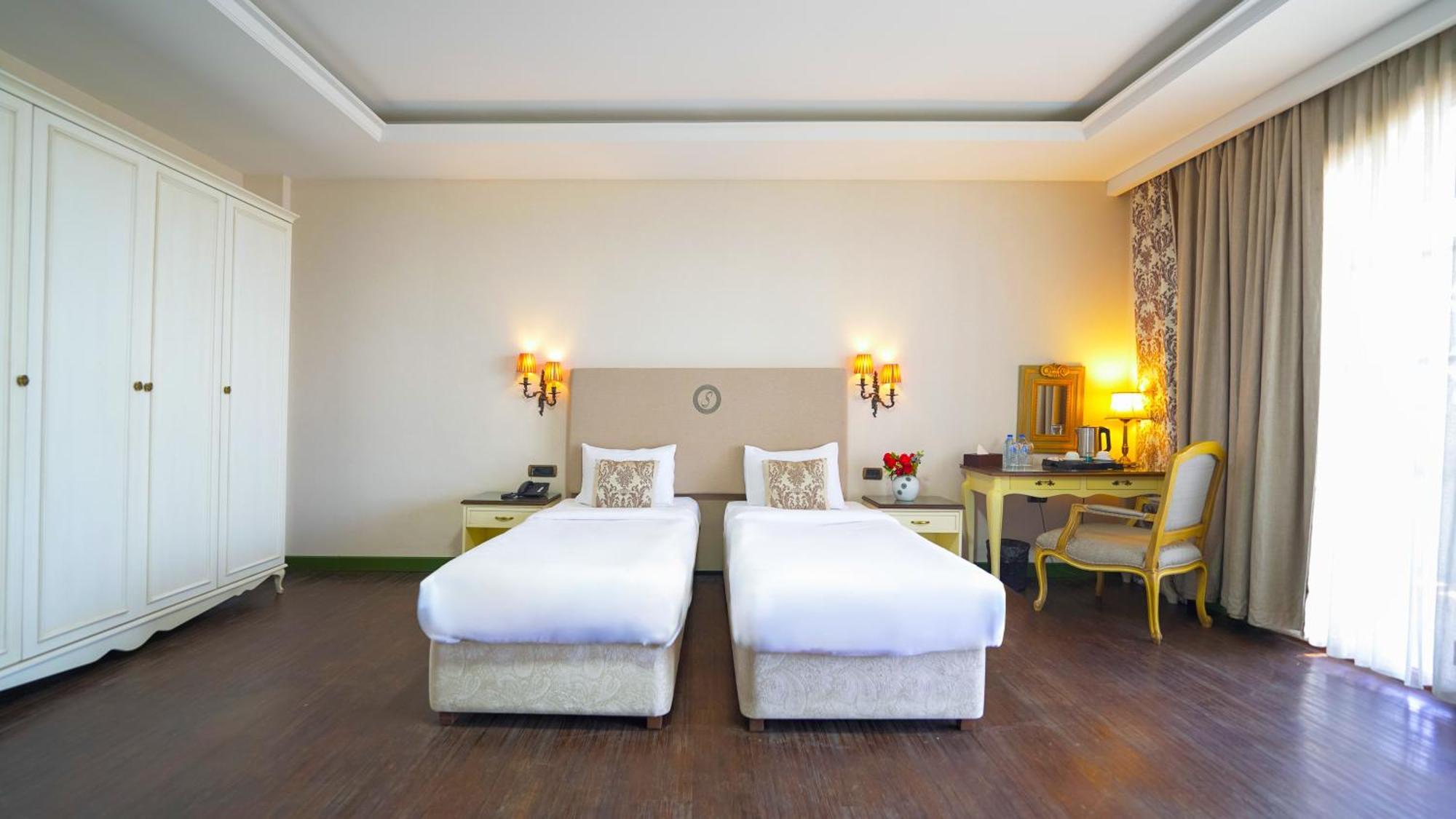 Sapphire Marine Hotel Баку Екстериор снимка
